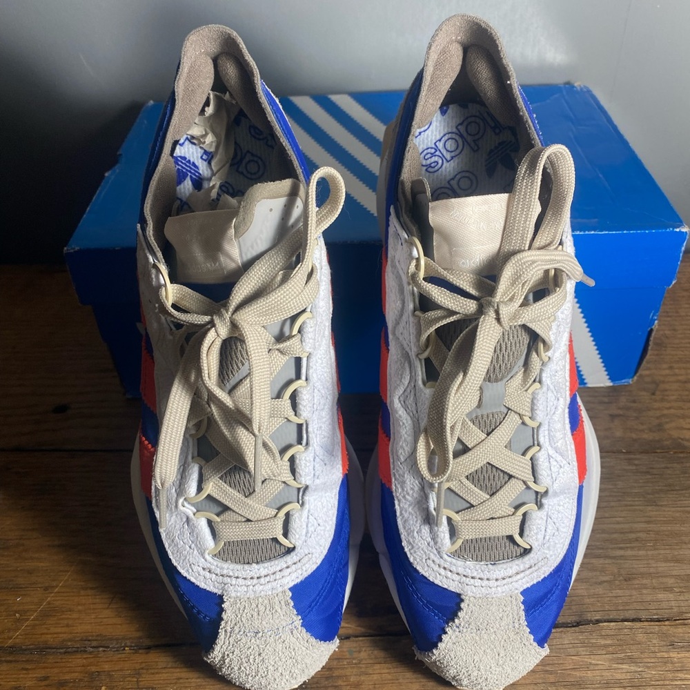Adidas SL 7600